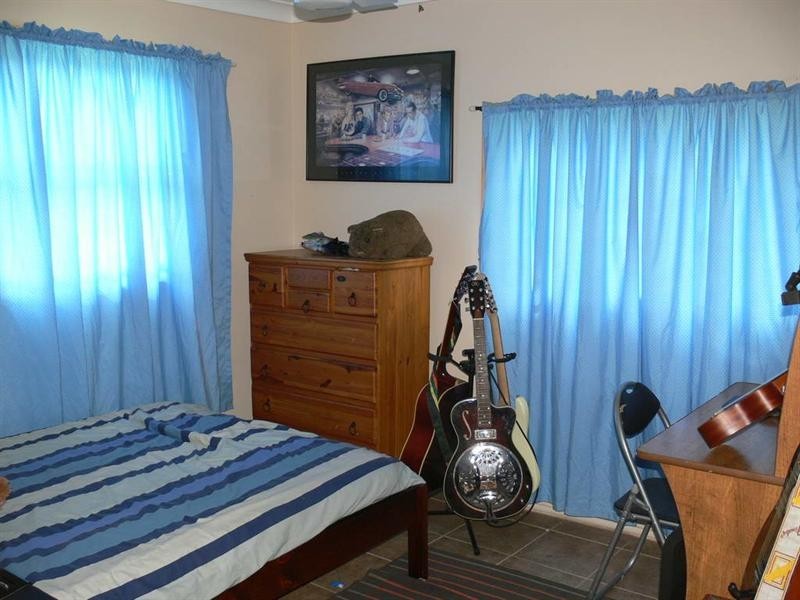 194 Highland Street, Esk QLD 4312