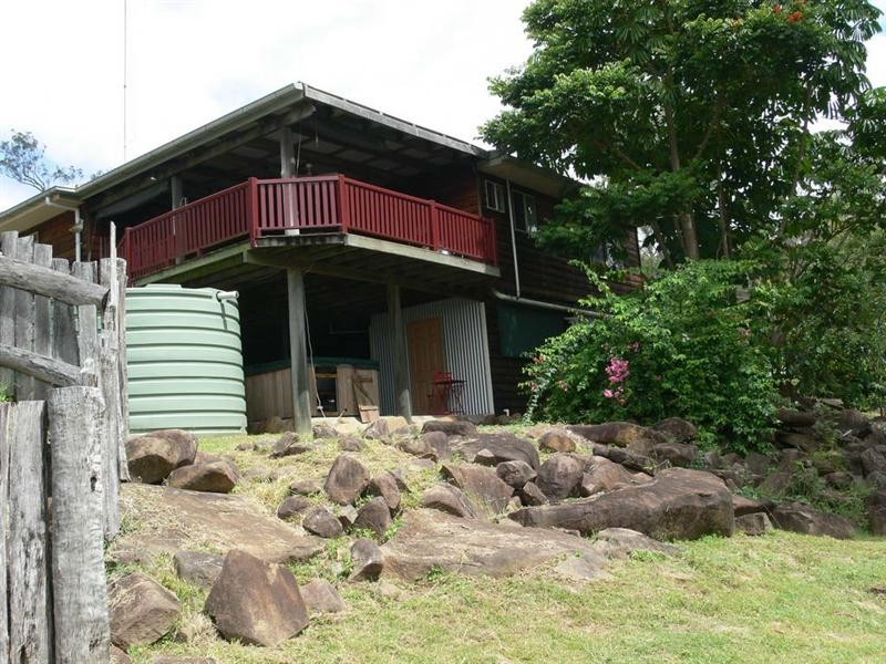 194 Highland Street, Esk QLD 4312