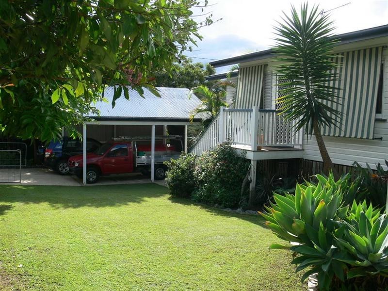 23 South Street, Esk QLD 4312