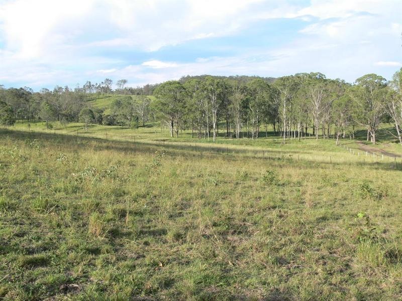 672 Esk Crows Nest Road, Biarra QLD 4313