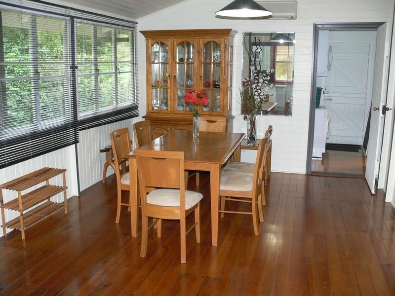 16 Elizabeth Street, Esk QLD 4312