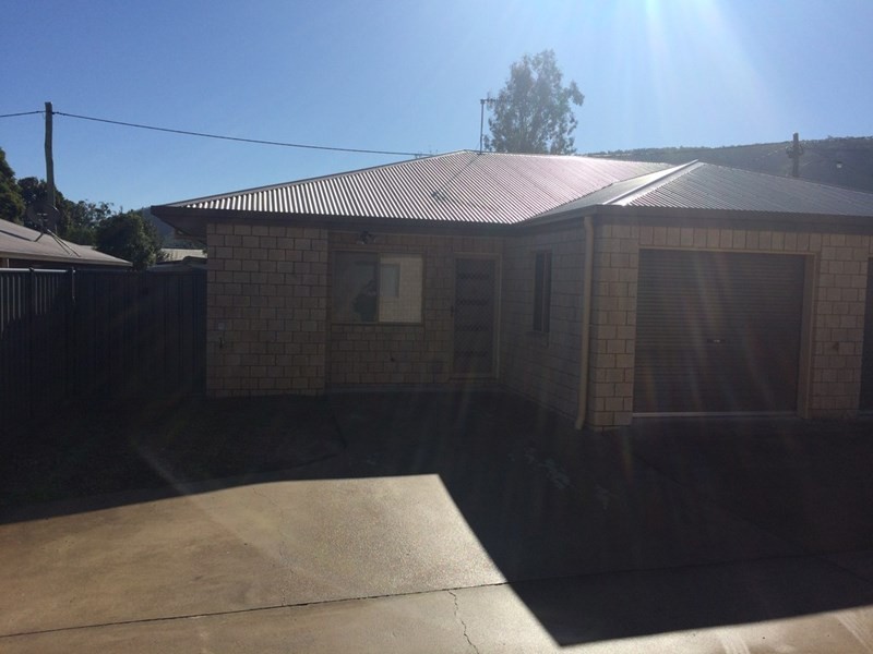 2/67 East Street, Esk QLD 4312