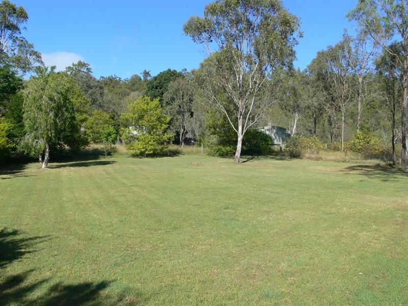 46 Barbour Street, Esk QLD 4312