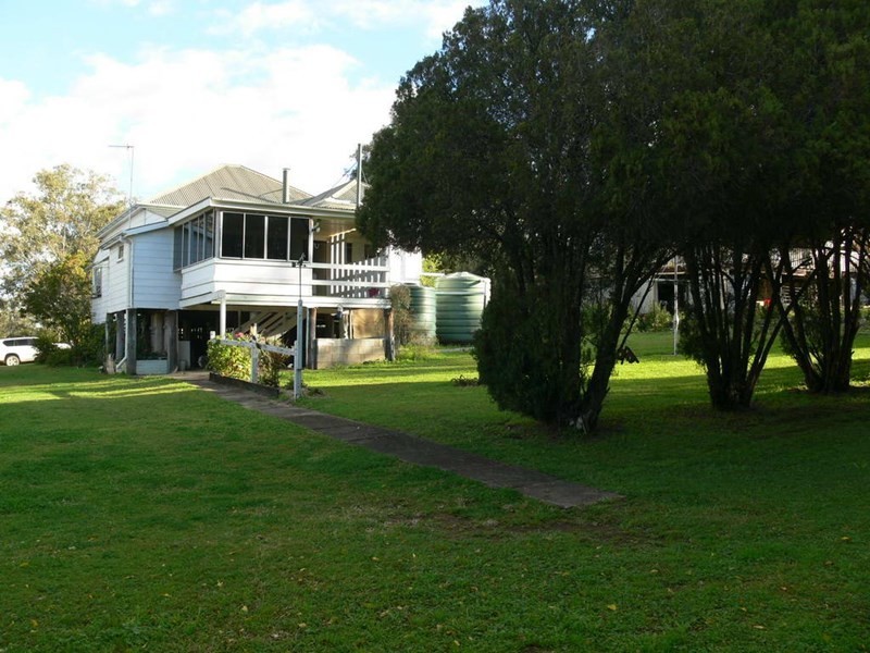 63 Highland Street, Esk QLD 4312