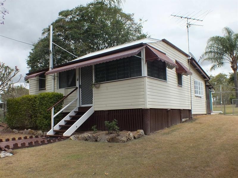 3 Factory Lane, Toogoolawah QLD 4313
