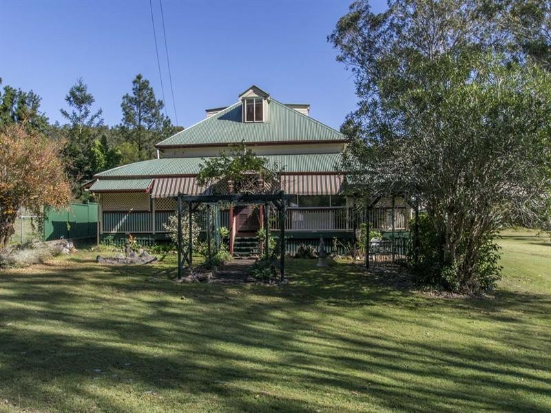11 Richard Street, Esk QLD 4312