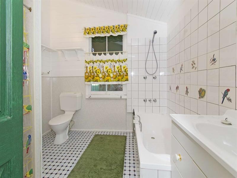 11 Richard Street, Esk QLD 4312