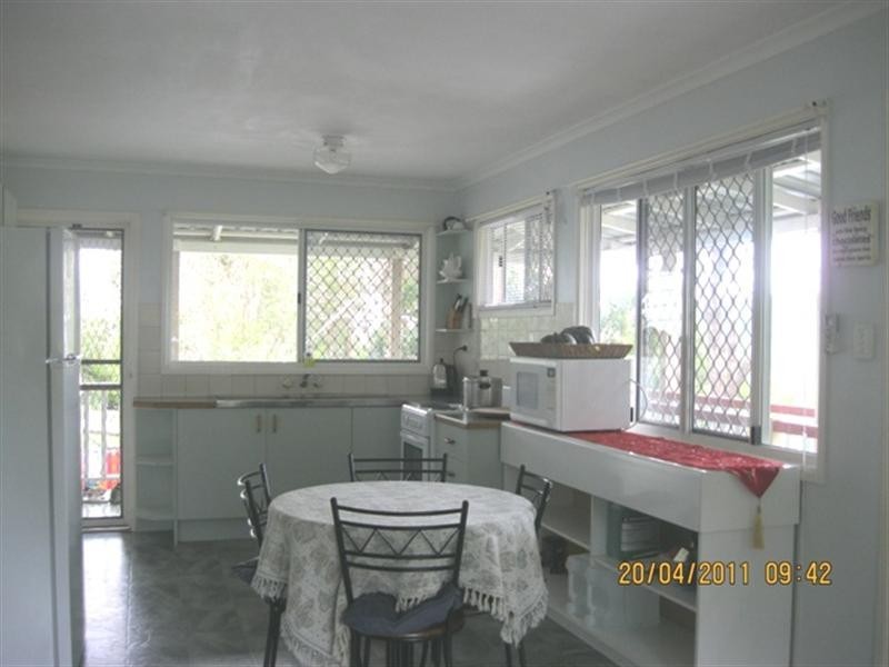 33 Elizabeth Street, Esk QLD 4312