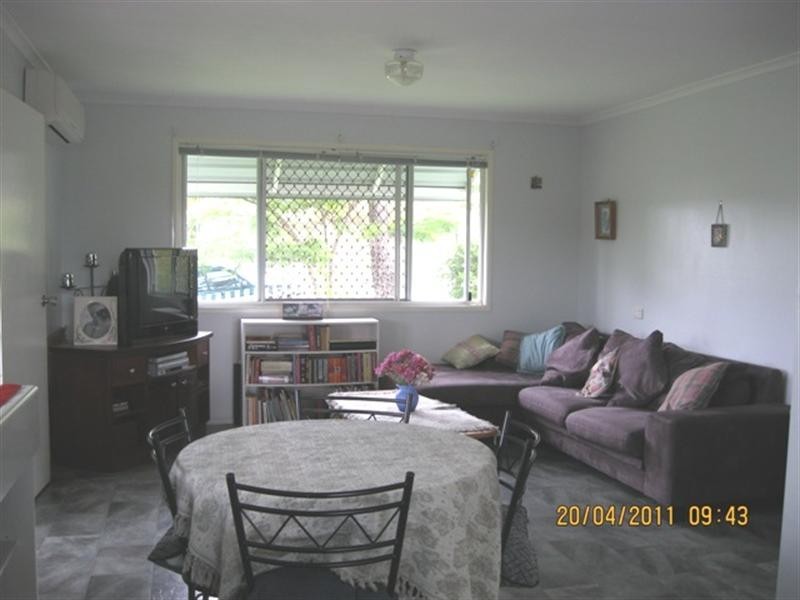 33 Elizabeth Street, Esk QLD 4312