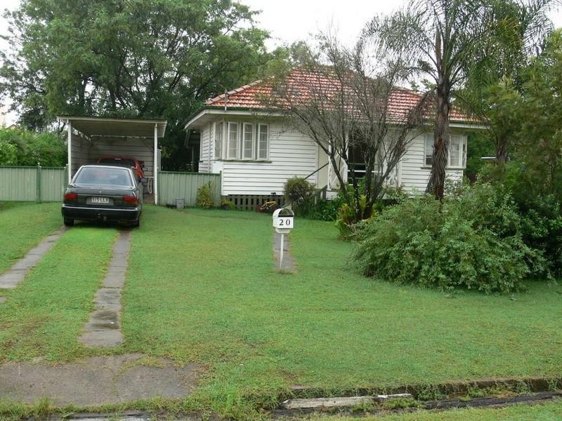 20 Adelaide Street, Esk QLD 4312