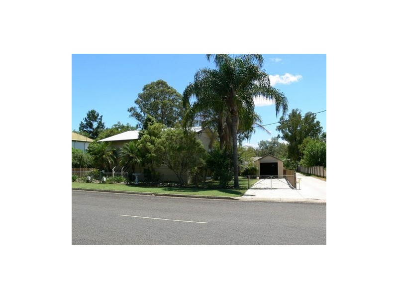 1/17 Barbour Street, Esk QLD 4312