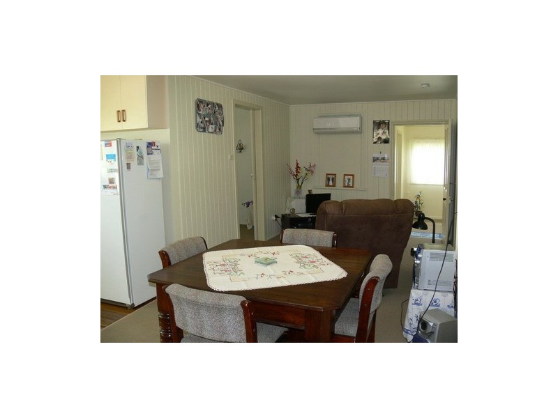 1/17 Barbour Street, Esk QLD 4312