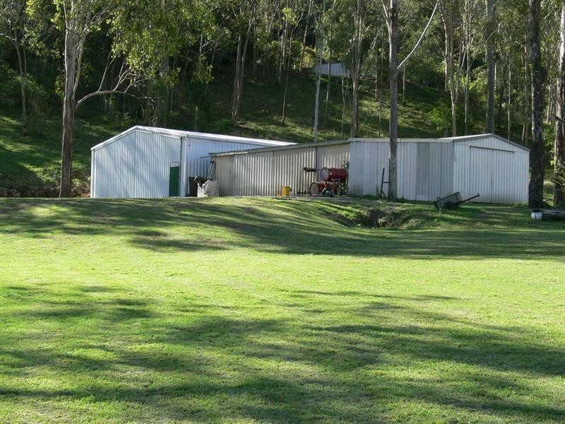 64 Outlook Drive, Esk QLD 4312