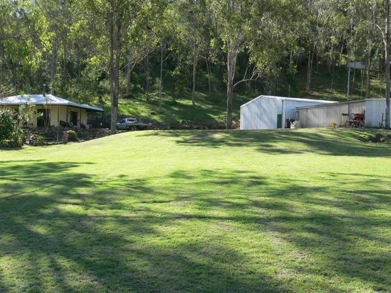 64 Outlook Drive, Esk QLD 4312