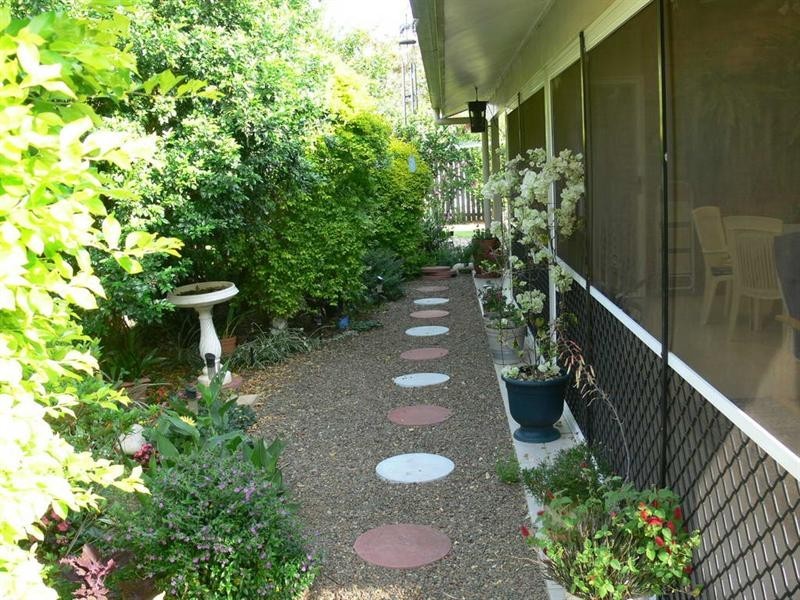 19 Russell Street, Esk QLD 4312