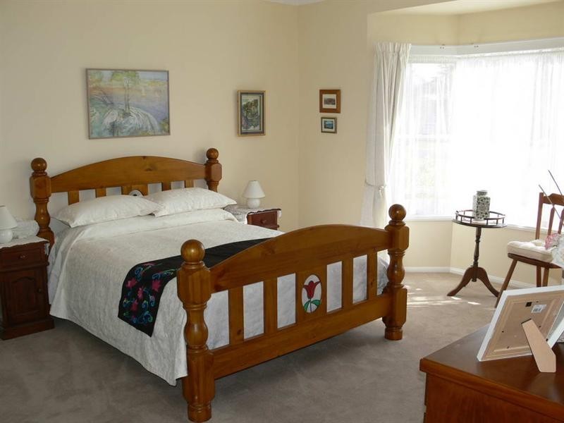 19 Russell Street, Esk QLD 4312