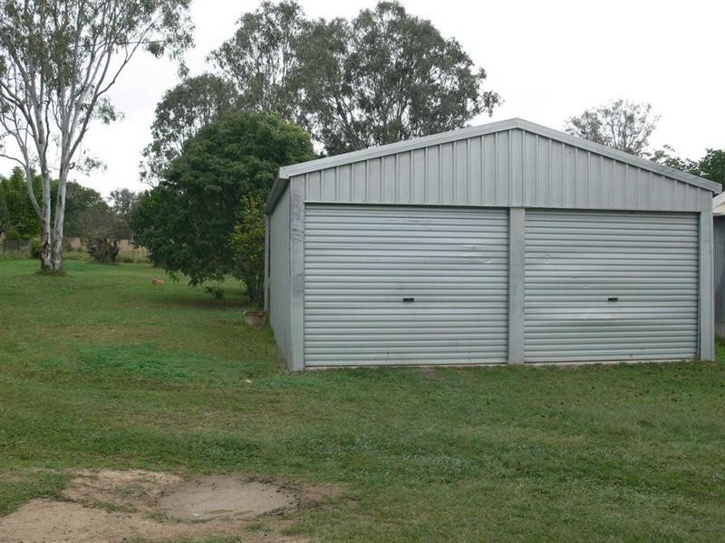 34 South Street, Esk QLD 4312