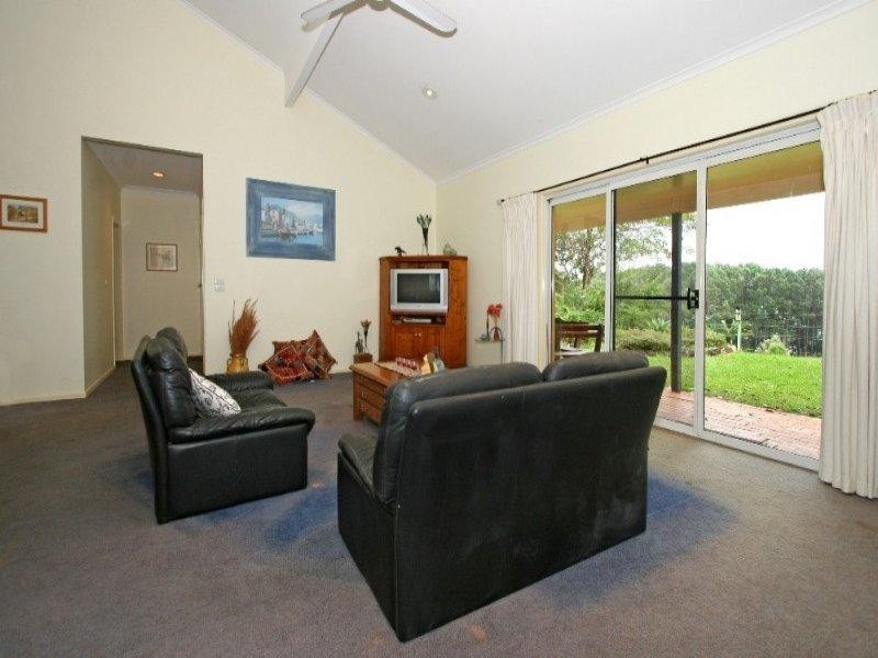 8 Killen Falls Drive, Tintenbar NSW 2478