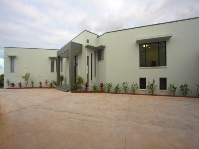 200 North Creek Road, Lennox Head NSW 2478