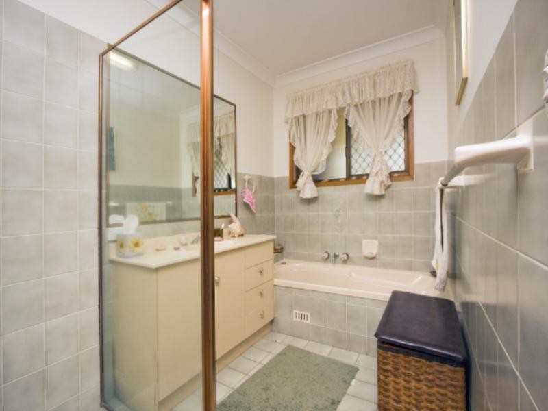 15 Valley Drive, Alstonville NSW 2477