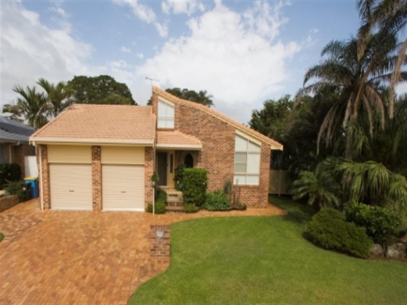 4 Loedna Place, Lennox Head NSW 2478