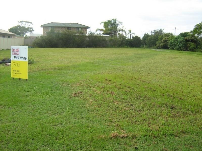 4 Palm Place, Evans Head NSW 2473