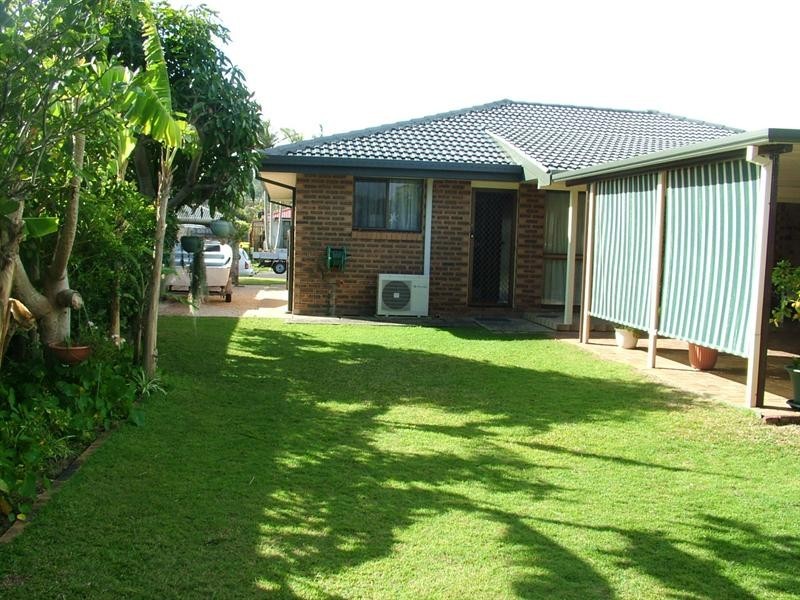 4 Easter Parade, East Ballina NSW 2478
