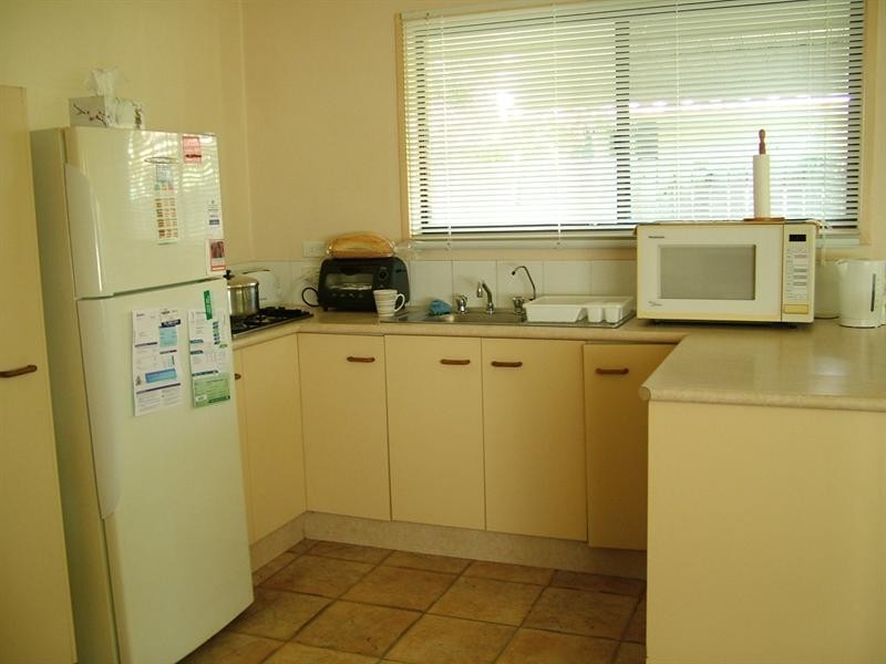 4 Easter Parade, East Ballina NSW 2478