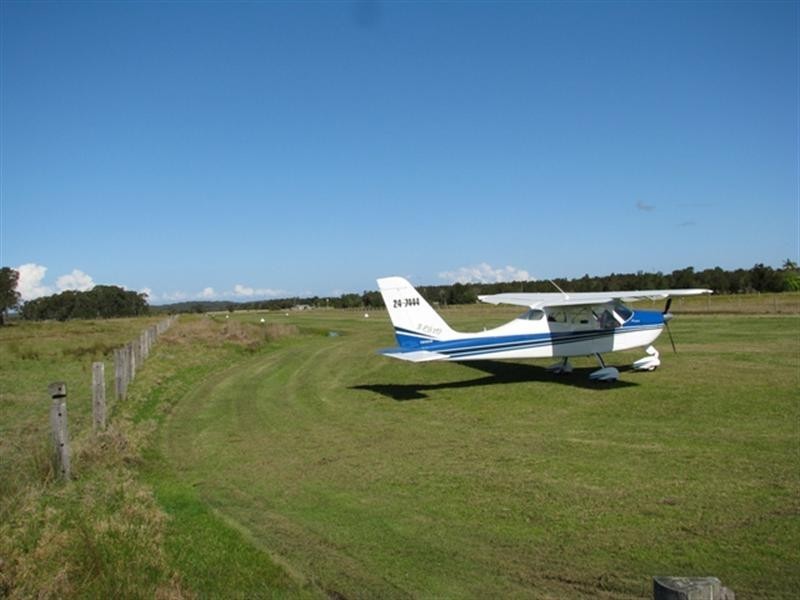 718 North Bank Road, Palmers Island NSW 2463