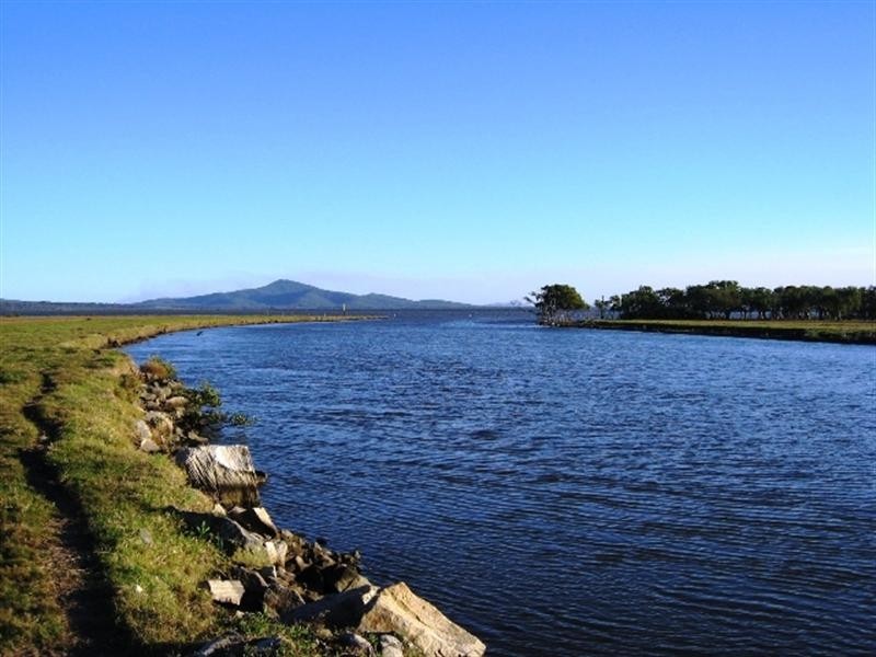 718 North Bank Road, Palmers Island NSW 2463