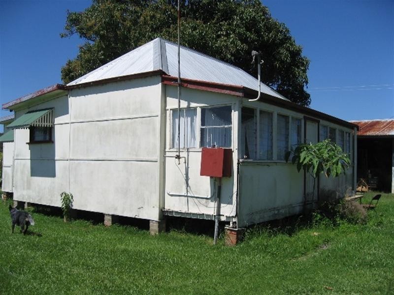 718 North Bank Road, Palmers Island NSW 2463