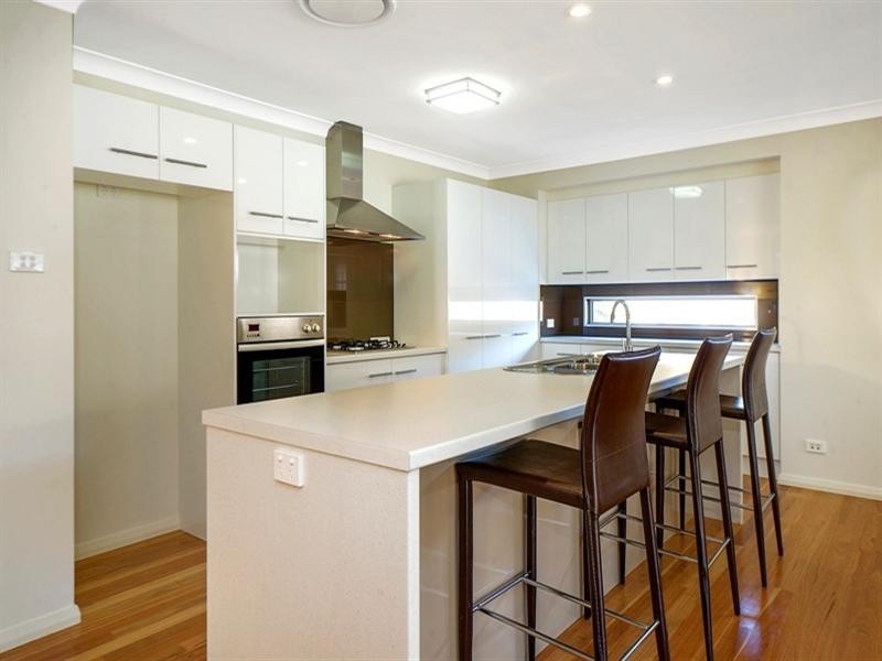 10 Jupiter Circuit, Cameron Park NSW 2285