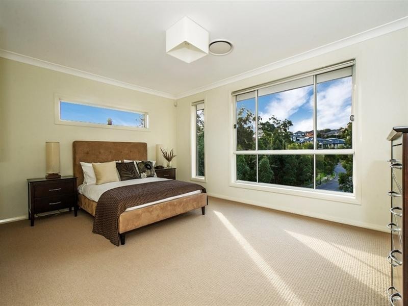 10 Jupiter Circuit, Cameron Park NSW 2285