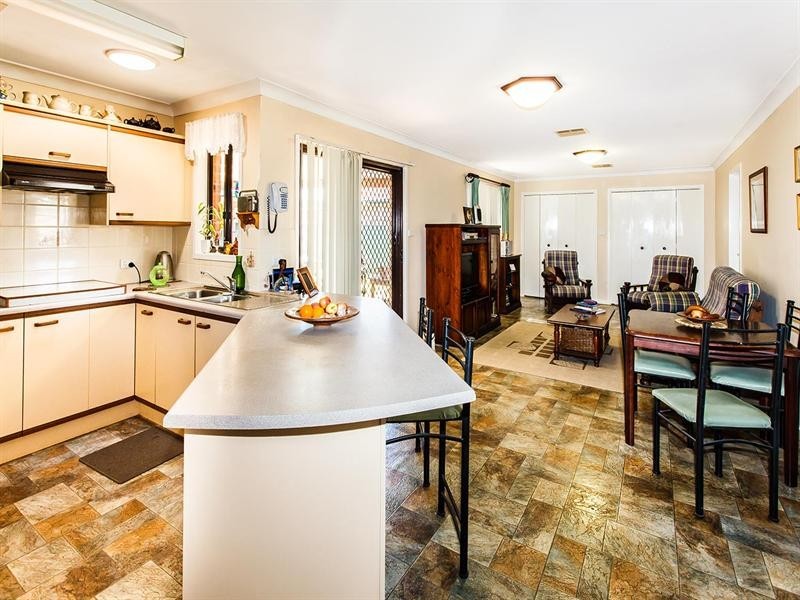 2/8 Baronet Close, Floraville NSW 2280