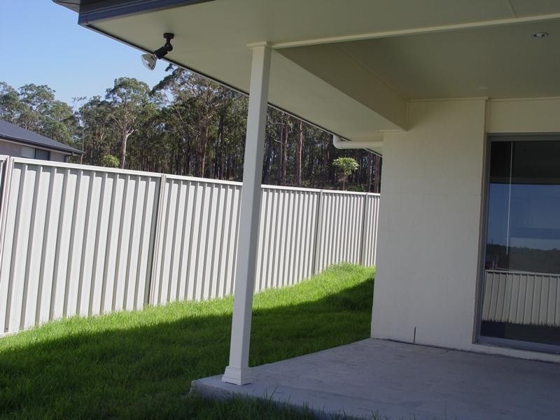 22 Ayes Avenue, Cameron Park NSW 2285