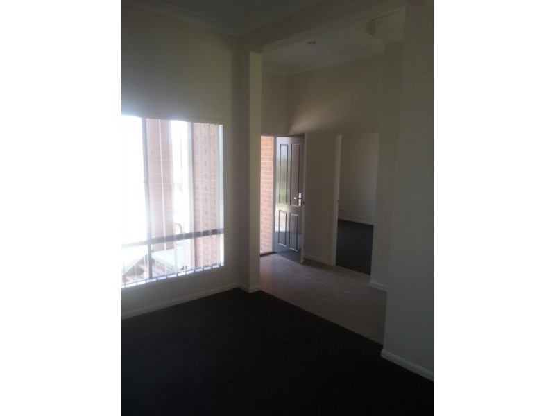 32 Blackwood Circuit, Cameron Park NSW 2285
