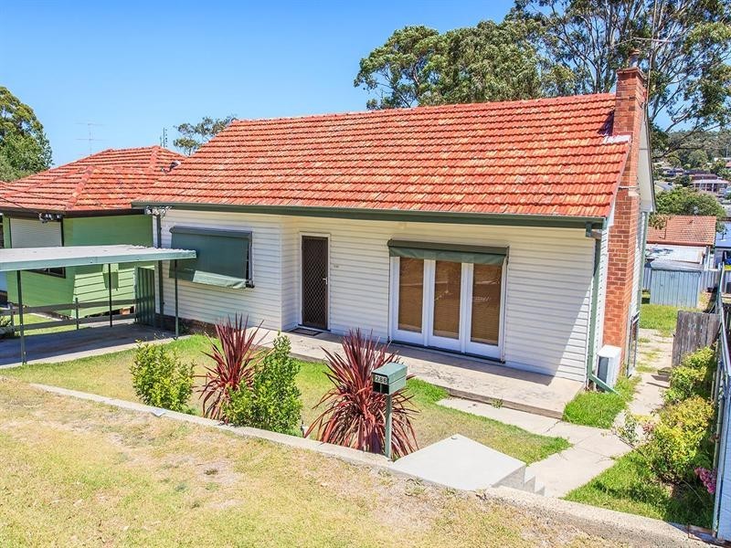 286 Pacific Highway, Belmont North NSW 2280