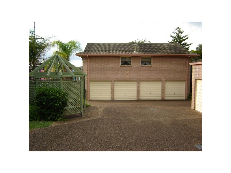 1/58 Allambee Place, Valentine NSW 2280