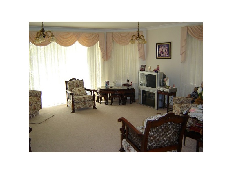 1/58 Allambee Place, Valentine NSW 2280