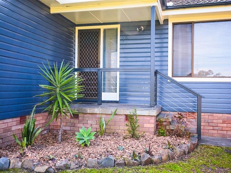 18 Railway Crescent, Belmont North NSW 2280