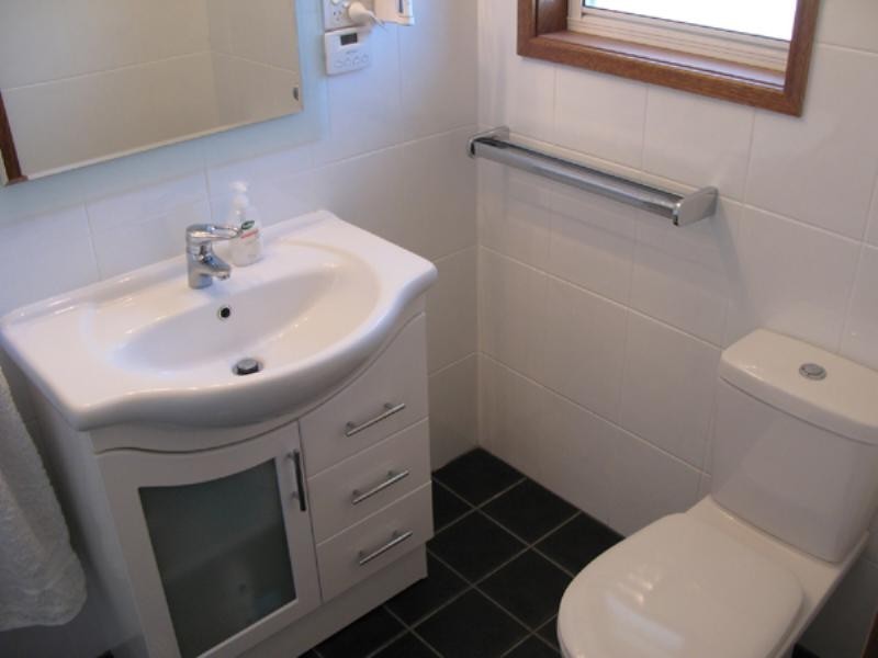 28 Bimbadeen Close, Belmont North NSW 2280