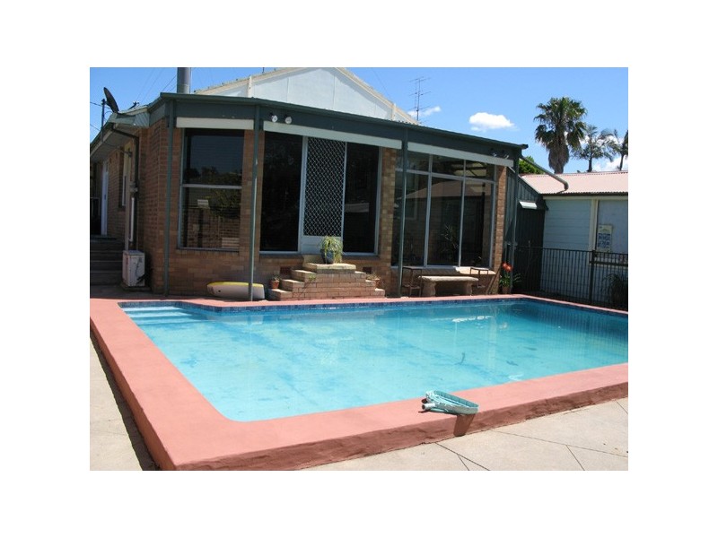 14 Nikkinbah Street, Belmont North NSW 2280