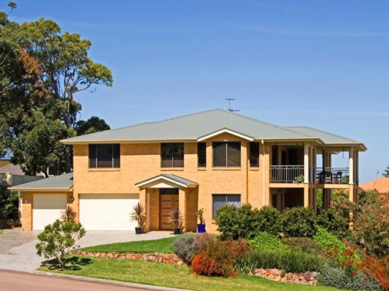 11 The Shores Way, Belmont NSW 2280