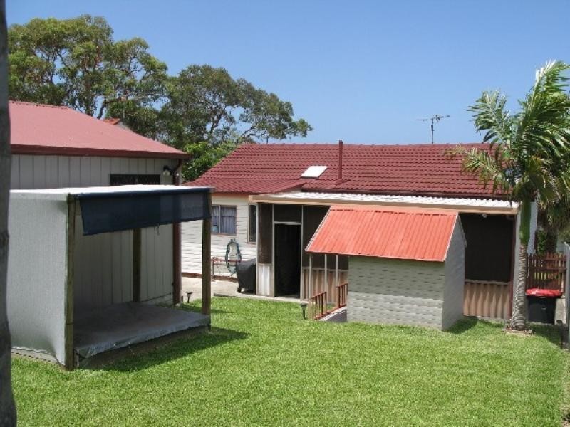 21 Golding Avenue, Belmont North NSW 2280