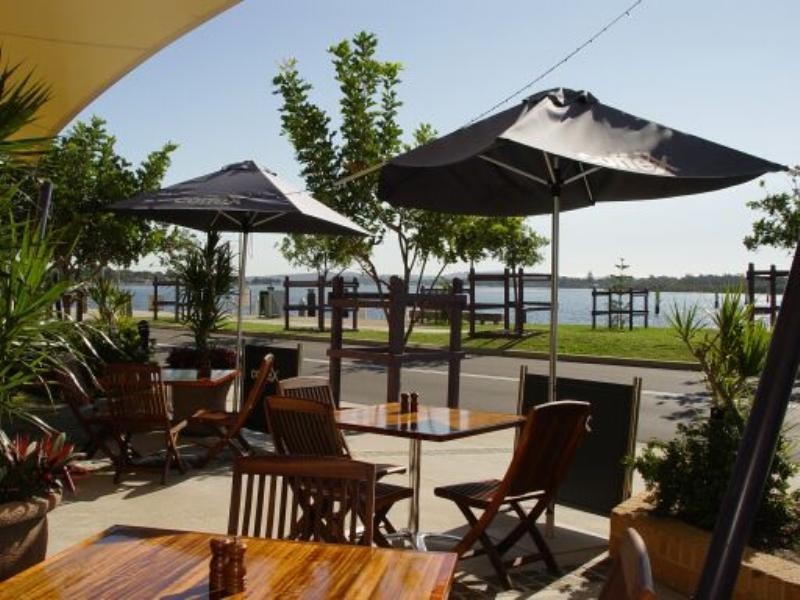 5/ Paris Apartments, Swansea NSW 2281