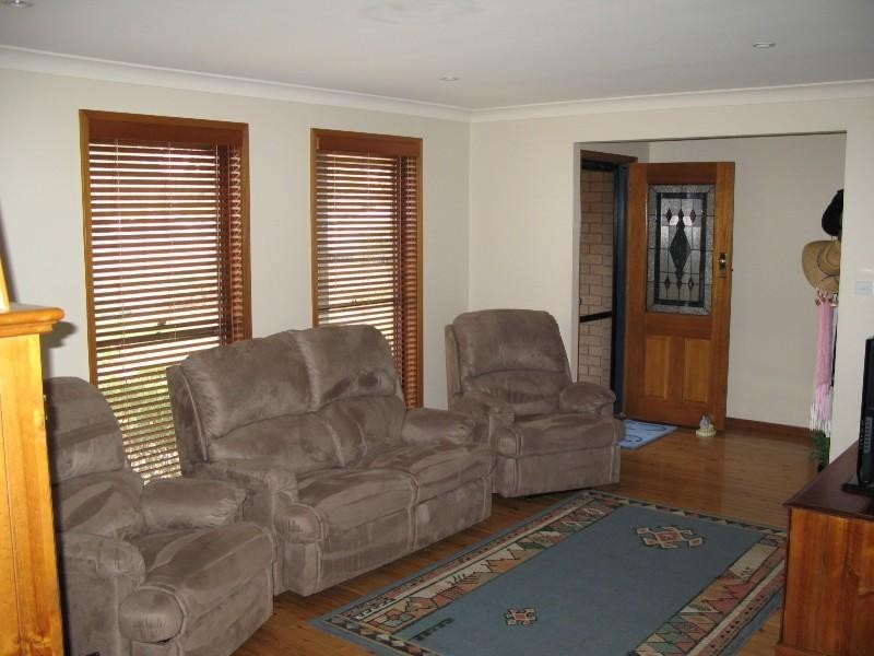 1 Dymock Close, Jewells NSW 2280