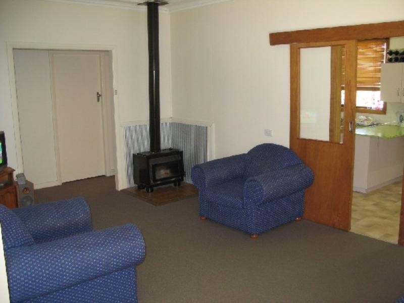 284 Pacific Highway, Belmont North NSW 2280