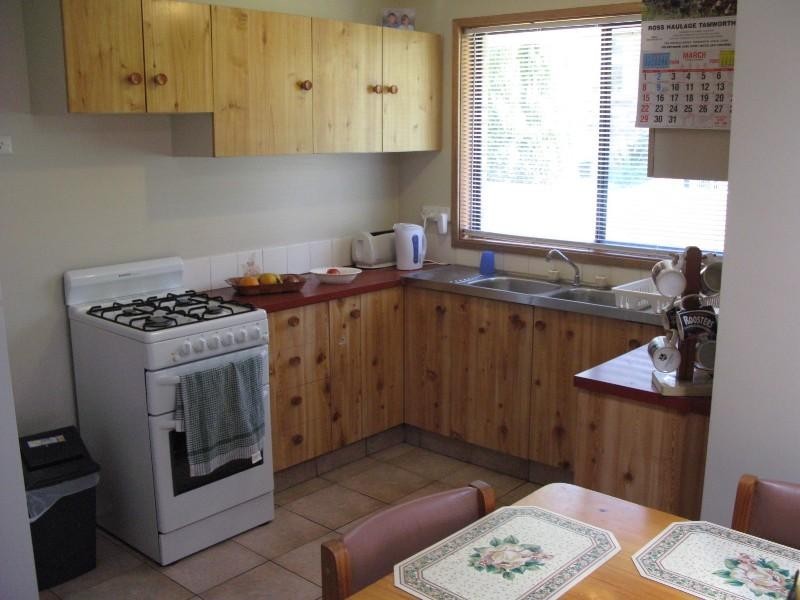 8 Eastham Close, Tingira Heights NSW 2290