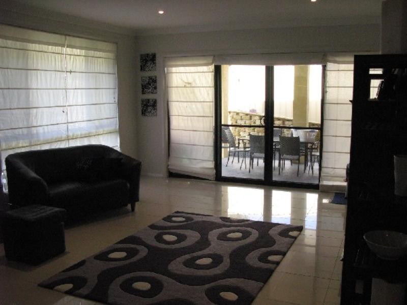 1 Bangalore Place, Cameron Park NSW 2285