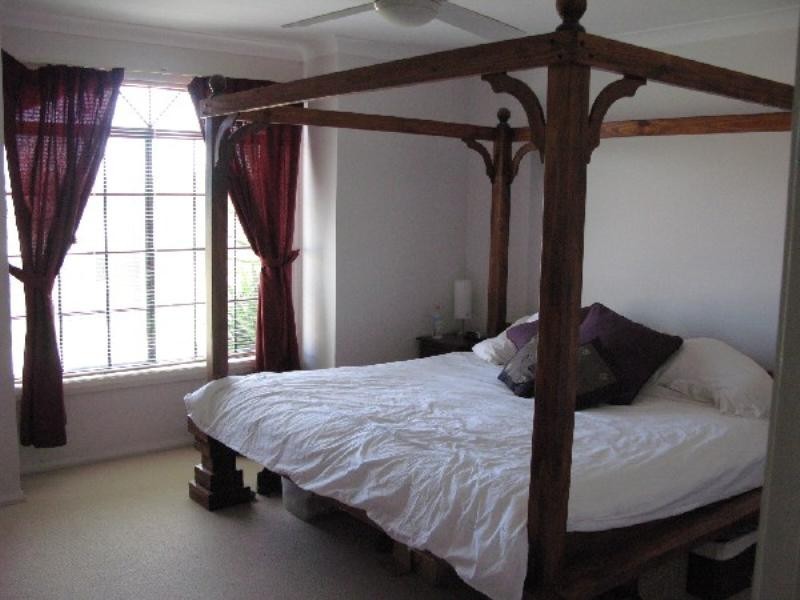 1 Bangalore Place, Cameron Park NSW 2285